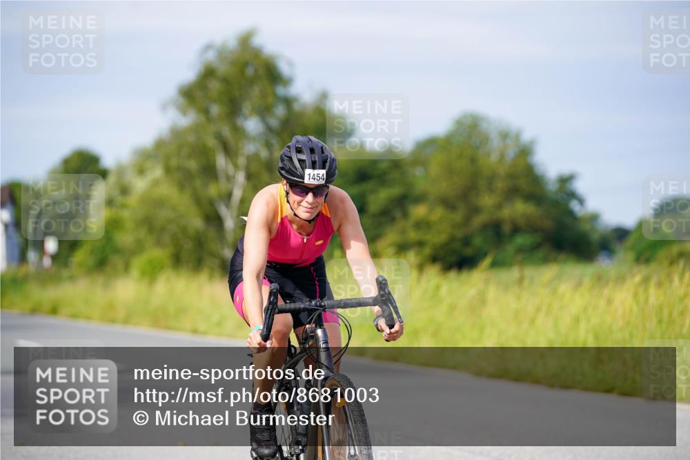 31.08.2025 - Elbe Triathlon Hamburg Michael Burmester http://msf.ph/oto/8681003 31.08.2025 10:54:09 Radfahren 1114, 1291, 1341, 1416, 1454 meine-sportfotos.de
