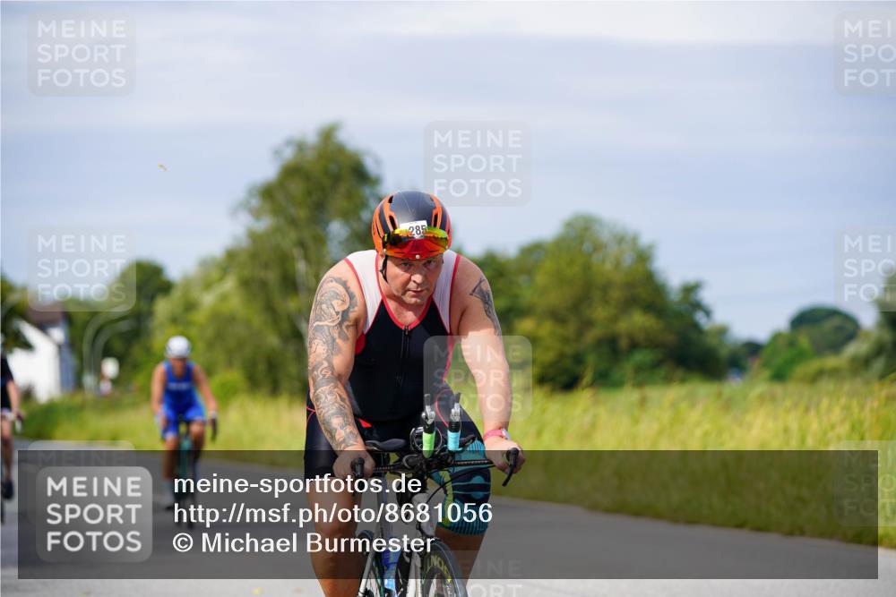 31.08.2025 - Elbe Triathlon Hamburg Michael Burmester http://msf.ph/oto/8681056 31.08.2025 10:54:32 Radfahren 988, 1285, 1433, 1436, 1442 meine-sportfotos.de