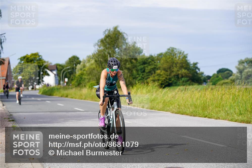 31.08.2025 - Elbe Triathlon Hamburg Michael Burmester http://msf.ph/oto/8681079 31.08.2025 10:54:38 Radfahren 1370, 1433, 1442, 1498 meine-sportfotos.de