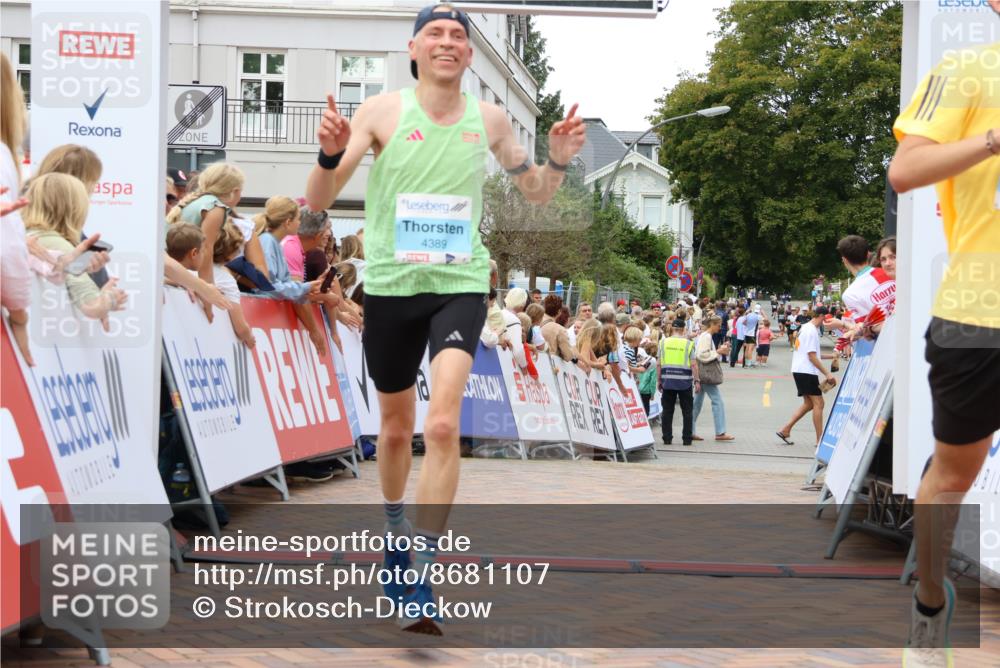 31.08.2025 - 21. Blankeneser Heldenlauf Strokosch-Dieckow http://msf.ph/oto/8681107 31.08.2025 12:06:44 Ziel 4299, 4389 meine-sportfotos.de