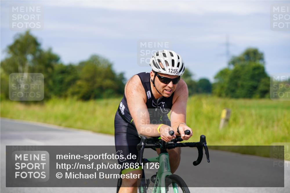 31.08.2025 - Elbe Triathlon Hamburg Michael Burmester http://msf.ph/oto/8681126 31.08.2025 10:54:50 Radfahren 1255, 1380, 1382, 1393, 1398 meine-sportfotos.de