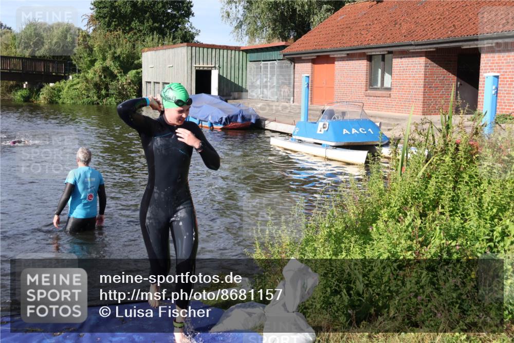 31.08.2025 - Elbe Triathlon Hamburg Luisa Fischer http://msf.ph/oto/8681157 31.08.2025 09:29:44 Schwimmen 853 meine-sportfotos.de