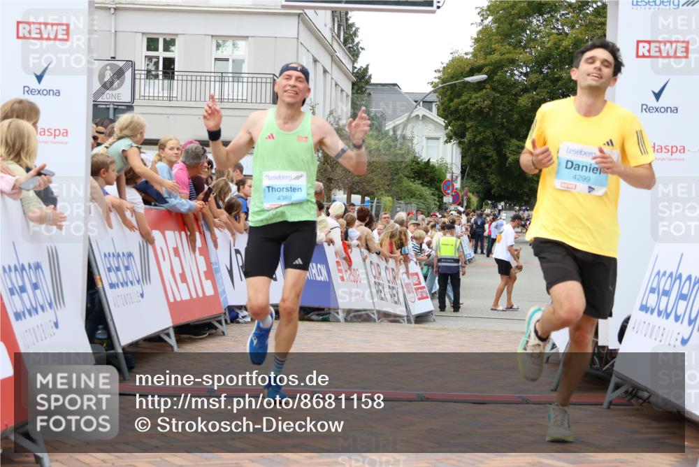 31.08.2025 - 21. Blankeneser Heldenlauf Strokosch-Dieckow http://msf.ph/oto/8681158 31.08.2025 12:06:44 Ziel 4299, 4389 meine-sportfotos.de