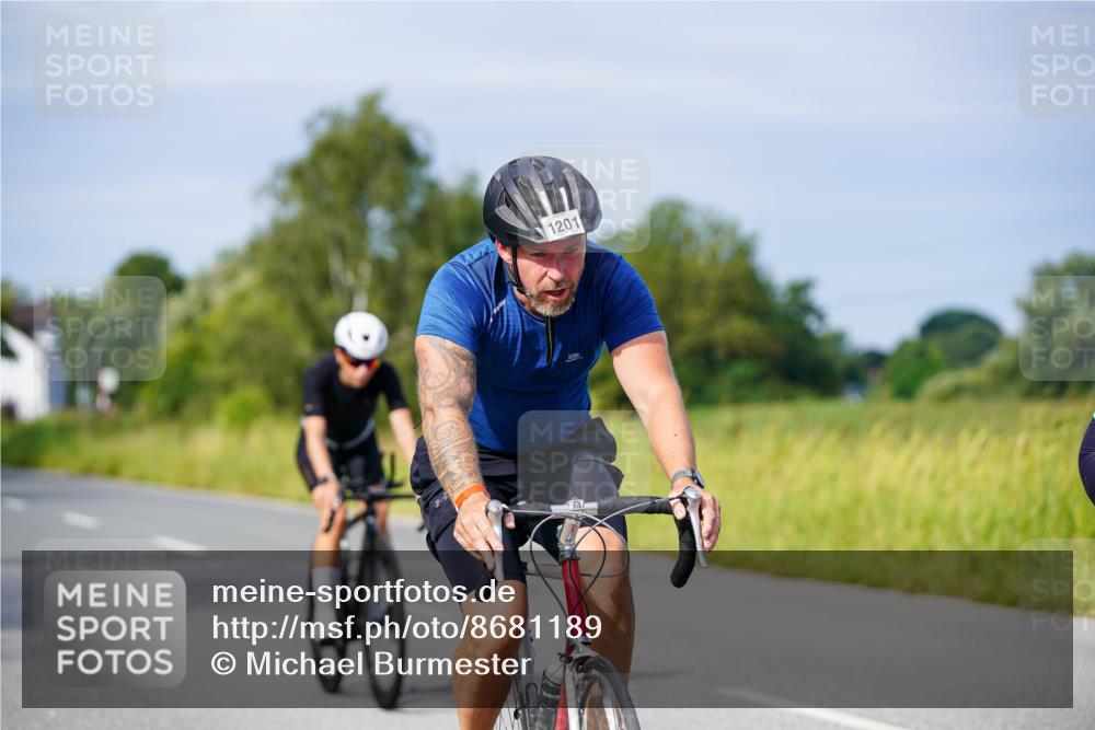 31.08.2025 - Elbe Triathlon Hamburg Michael Burmester http://msf.ph/oto/8681189 31.08.2025 10:55:11 Radfahren 1201, 1371, 1410, 1421, 1484 meine-sportfotos.de