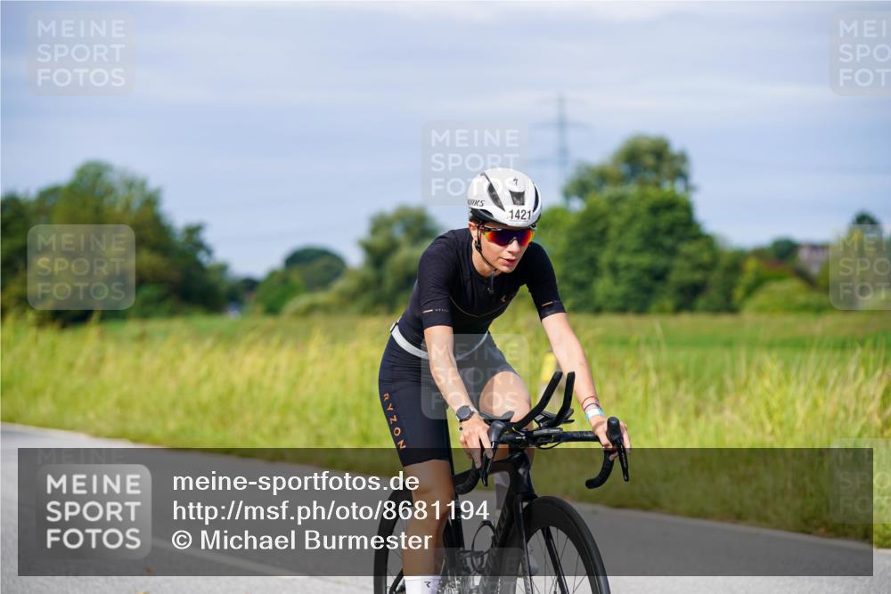 31.08.2025 - Elbe Triathlon Hamburg Michael Burmester http://msf.ph/oto/8681194 31.08.2025 10:55:12 Radfahren 1201, 1371, 1410, 1421, 1484, 1486 meine-sportfotos.de