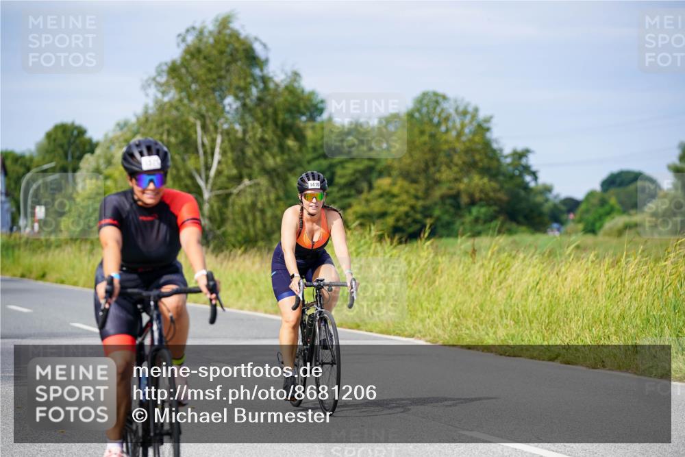 31.08.2025 - Elbe Triathlon Hamburg Michael Burmester http://msf.ph/oto/8681206 31.08.2025 10:55:16 Radfahren 1272, 1371, 1396, 1410, 1486 meine-sportfotos.de
