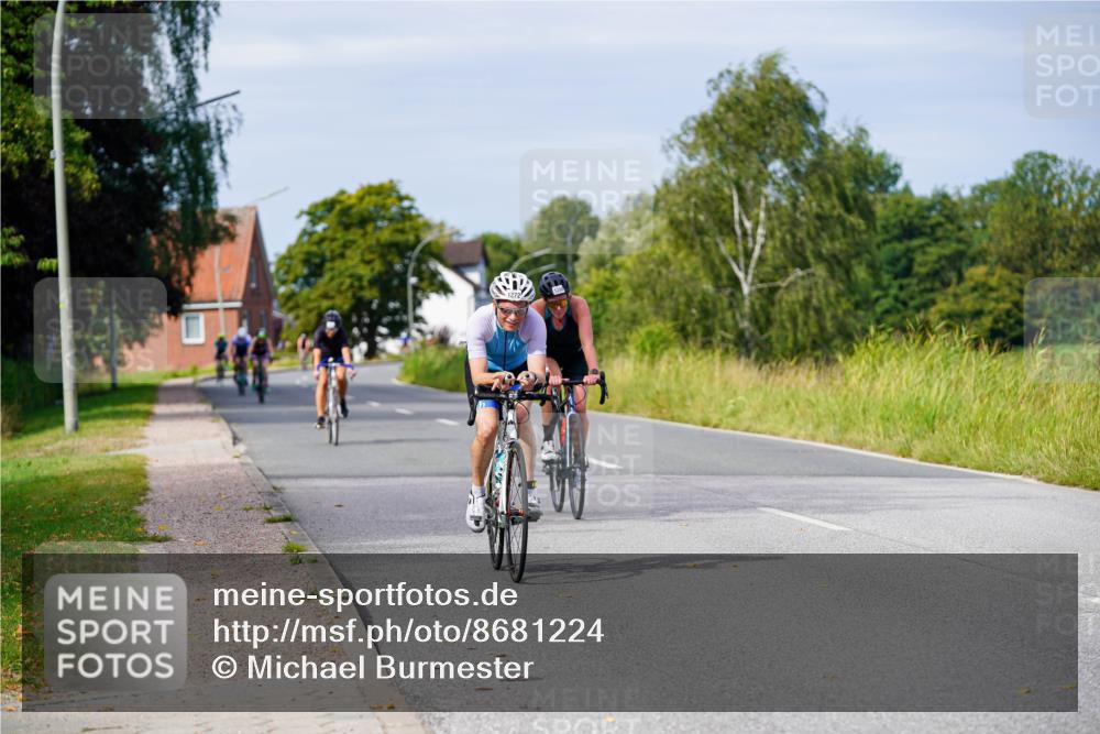 31.08.2025 - Elbe Triathlon Hamburg Michael Burmester http://msf.ph/oto/8681224 31.08.2025 10:55:22 Radfahren 1272, 1396, 1431, 1481, 1486 meine-sportfotos.de