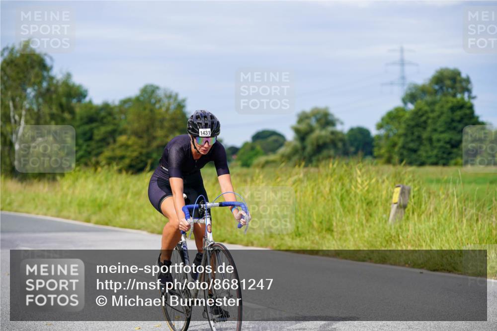 31.08.2025 - Elbe Triathlon Hamburg Michael Burmester http://msf.ph/oto/8681247 31.08.2025 10:55:25 Radfahren 1272, 1396, 1408, 1431, 1481 meine-sportfotos.de
