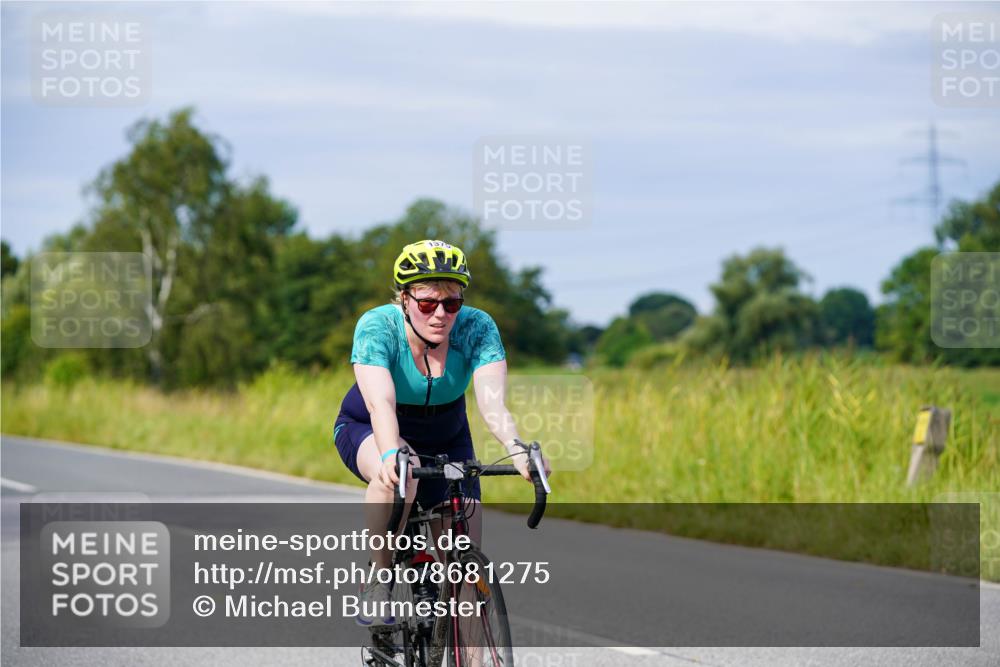 31.08.2025 - Elbe Triathlon Hamburg Michael Burmester http://msf.ph/oto/8681275 31.08.2025 10:55:34 Radfahren 1122, 1375, 1408 meine-sportfotos.de