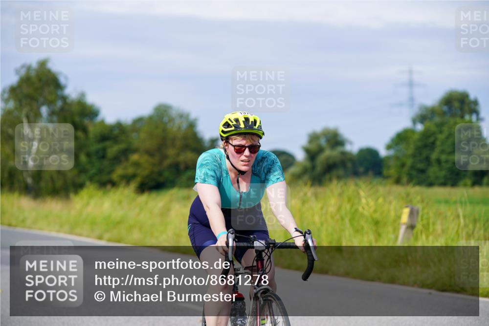 31.08.2025 - Elbe Triathlon Hamburg Michael Burmester http://msf.ph/oto/8681278 31.08.2025 10:55:34 Radfahren 1122, 1375, 1408 meine-sportfotos.de