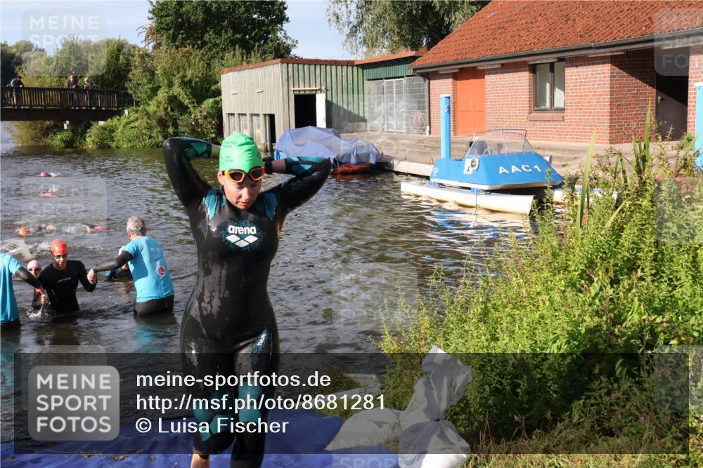 31.08.2025 - Elbe Triathlon Hamburg Luisa Fischer http://msf.ph/oto/8681281 31.08.2025 09:31:15 Schwimmen 829, 833, 837, 893, 919, 929 meine-sportfotos.de