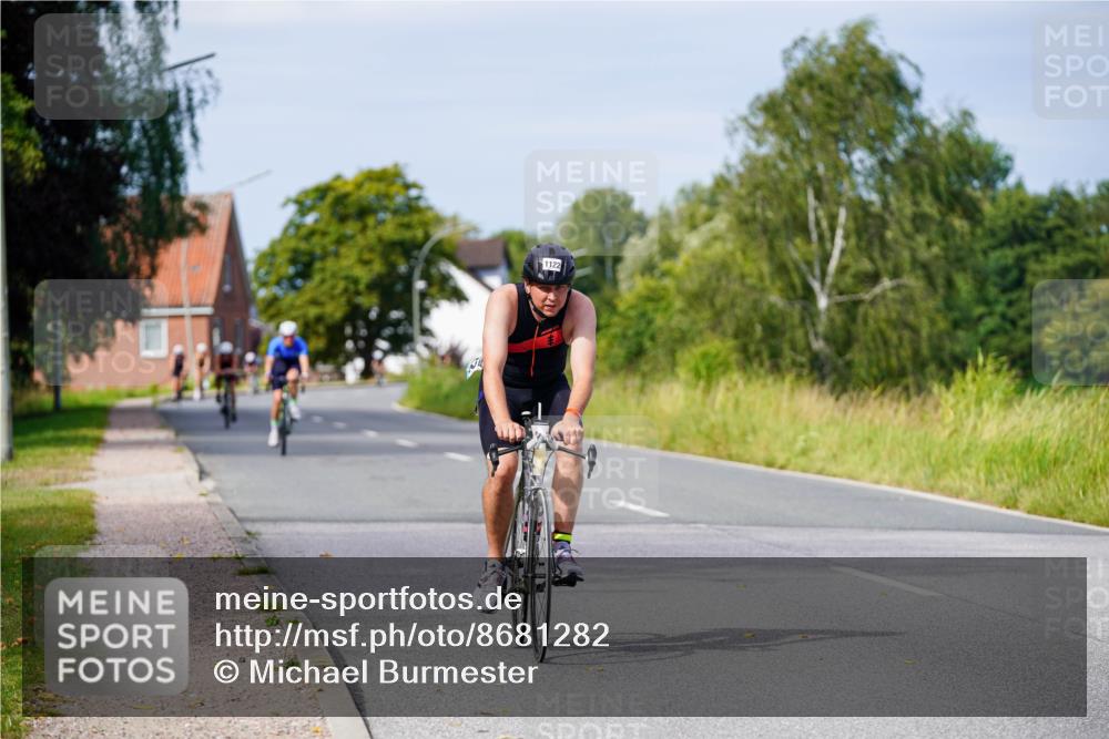 31.08.2025 - Elbe Triathlon Hamburg Michael Burmester http://msf.ph/oto/8681282 31.08.2025 10:55:38 Radfahren 1122, 1404 meine-sportfotos.de