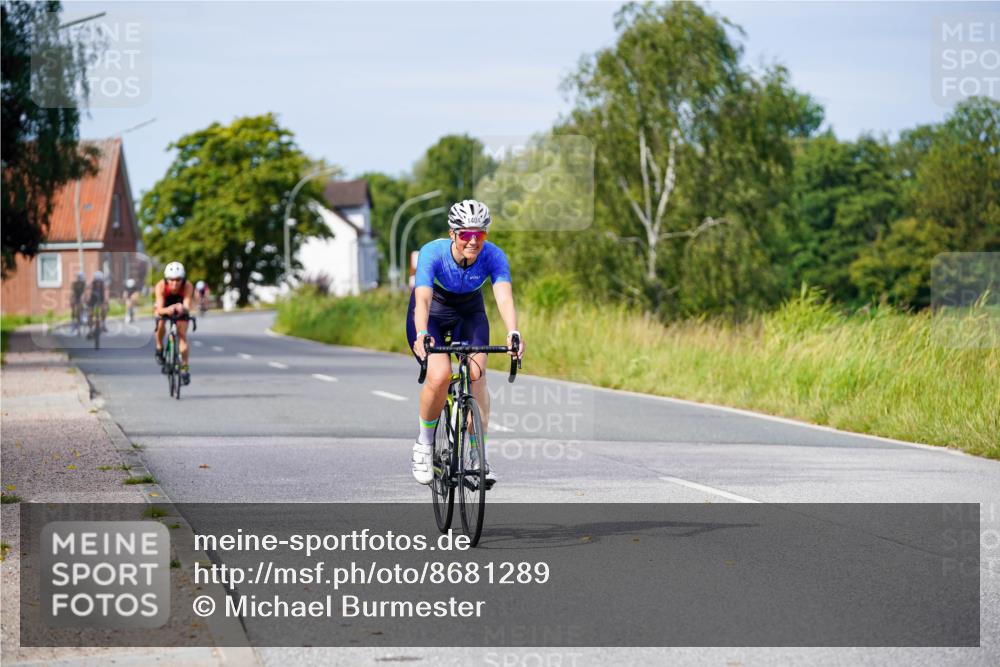 31.08.2025 - Elbe Triathlon Hamburg Michael Burmester http://msf.ph/oto/8681289 31.08.2025 10:55:42 Radfahren 1122, 1404, 1462 meine-sportfotos.de