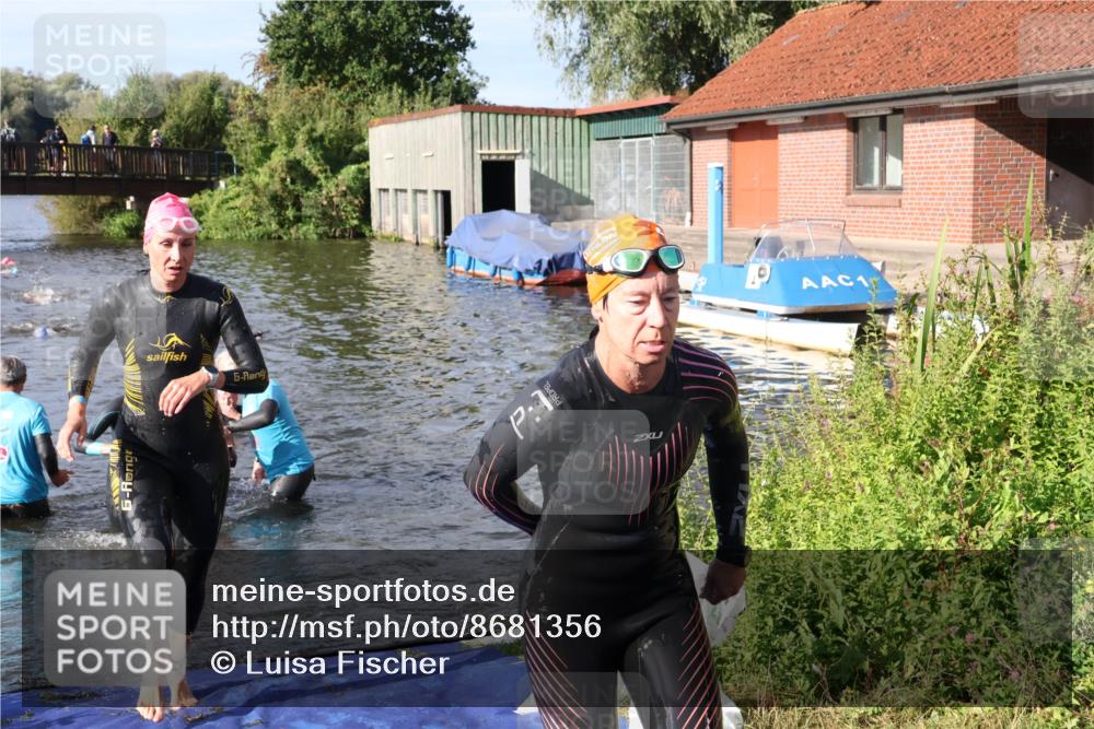 31.08.2025 - Elbe Triathlon Hamburg Luisa Fischer http://msf.ph/oto/8681356 31.08.2025 09:31:31 Schwimmen 845, 864, 882, 905, 908, 930 meine-sportfotos.de