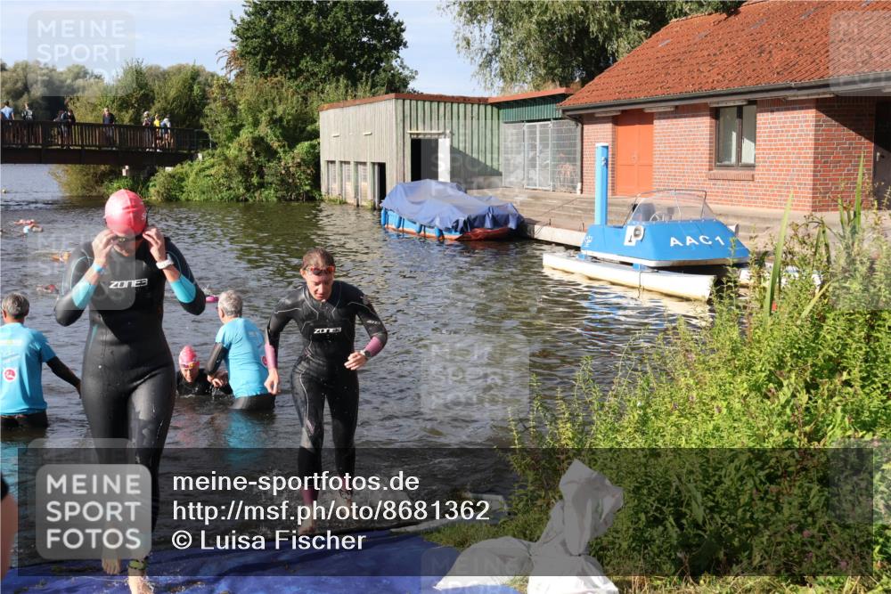 31.08.2025 - Elbe Triathlon Hamburg Luisa Fischer http://msf.ph/oto/8681362 31.08.2025 09:31:34 Schwimmen 845, 864, 869, 882, 905, 908 meine-sportfotos.de