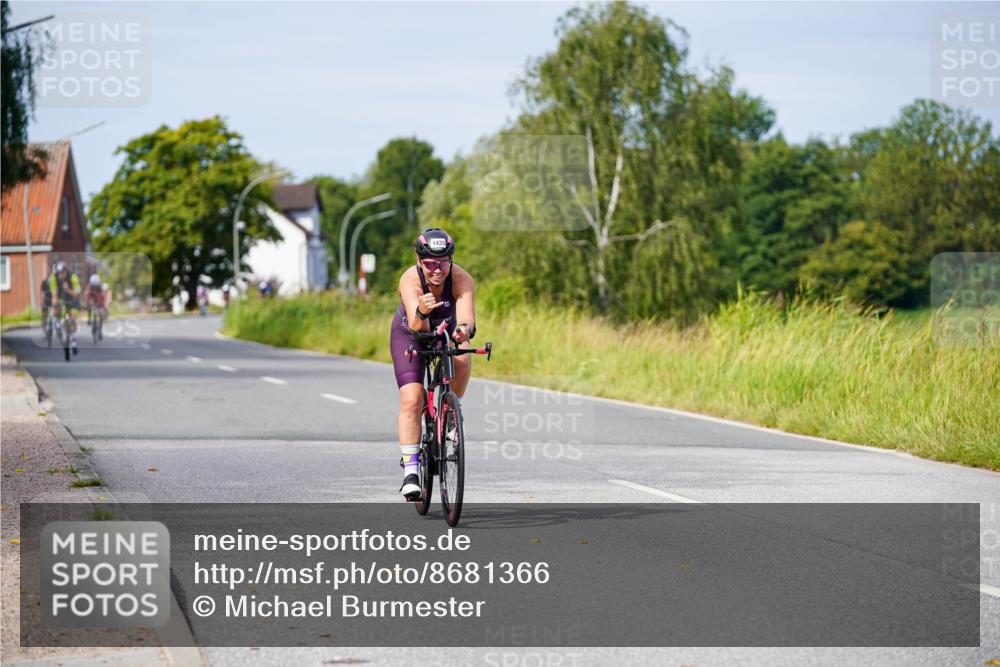 31.08.2025 - Elbe Triathlon Hamburg Michael Burmester http://msf.ph/oto/8681366 31.08.2025 10:56:13 Radfahren 1152, 1435, 1600 meine-sportfotos.de