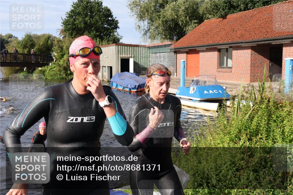 31.08.2025 - Elbe Triathlon Hamburg Luisa Fischer http://msf.ph/oto/8681371 31.08.2025 09:31:36 Schwimmen 845, 864, 869, 882, 905 meine-sportfotos.de