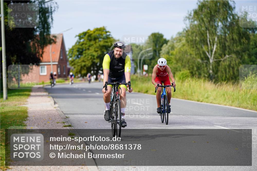 31.08.2025 - Elbe Triathlon Hamburg Michael Burmester http://msf.ph/oto/8681378 31.08.2025 10:56:19 Radfahren 1152, 1279, 1599 meine-sportfotos.de