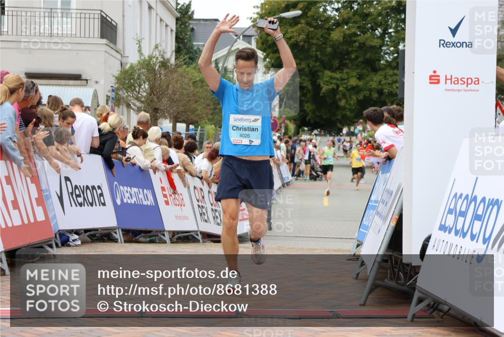 31.08.2025 - 21. Blankeneser Heldenlauf Strokosch-Dieckow http://msf.ph/oto/8681388 31.08.2025 12:06:35 Ziel 5438, 4026 meine-sportfotos.de