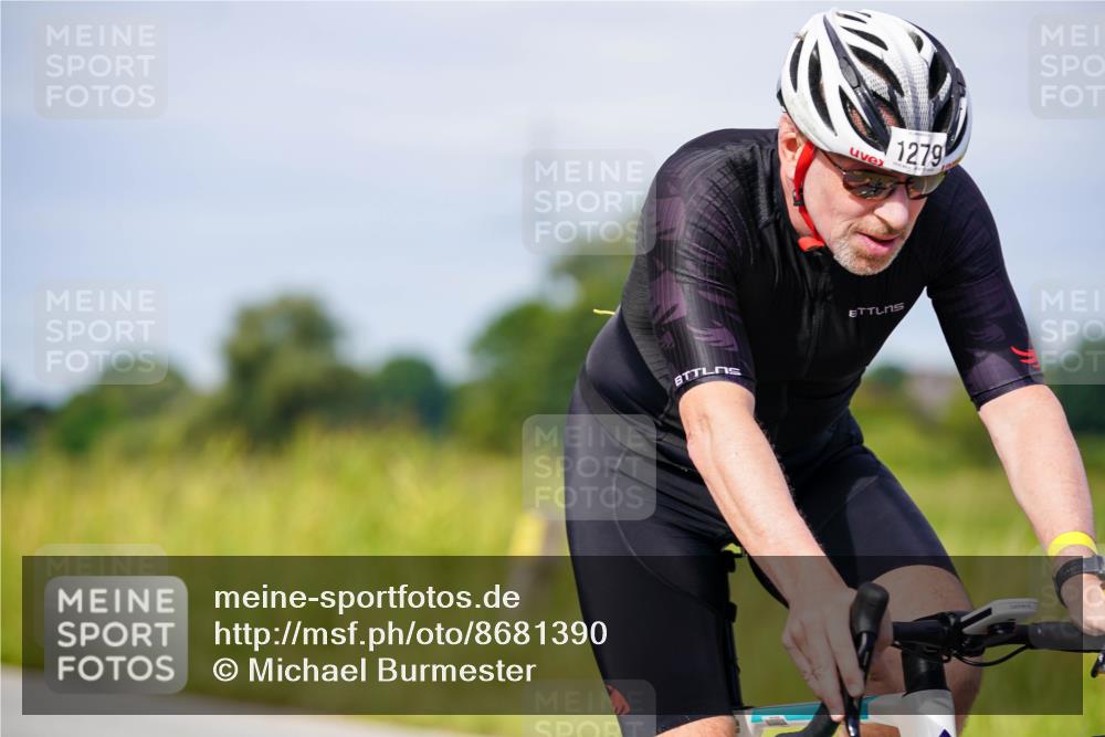 31.08.2025 - Elbe Triathlon Hamburg Michael Burmester http://msf.ph/oto/8681390 31.08.2025 10:56:21 Radfahren 1152, 1279, 1599 meine-sportfotos.de