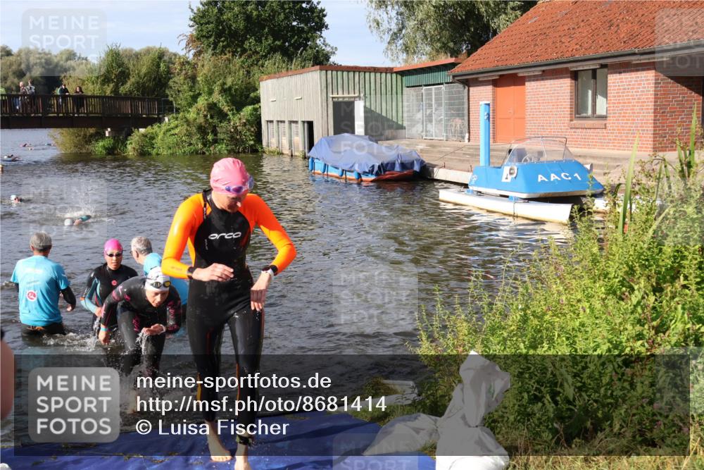 31.08.2025 - Elbe Triathlon Hamburg Luisa Fischer http://msf.ph/oto/8681414 31.08.2025 09:32:18 Schwimmen 803, 808, 826, 911 meine-sportfotos.de