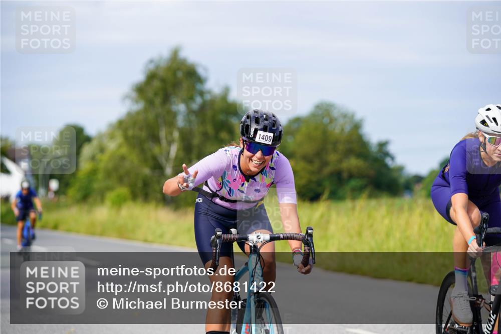 31.08.2025 - Elbe Triathlon Hamburg Michael Burmester http://msf.ph/oto/8681422 31.08.2025 10:56:33 Radfahren 1346, 1366, 1374, 1406, 1409, 1475 meine-sportfotos.de