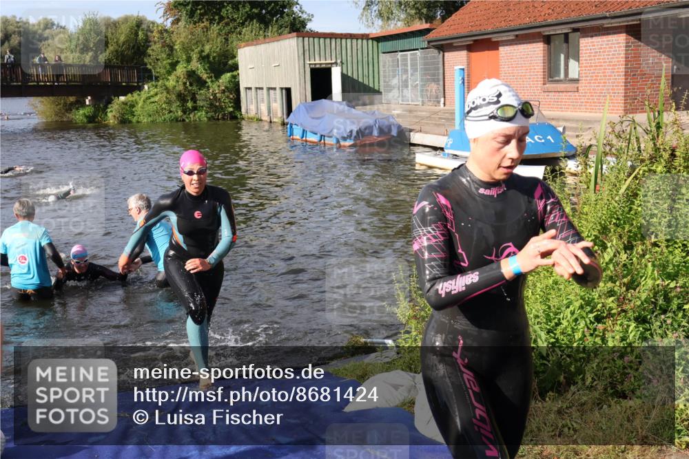 31.08.2025 - Elbe Triathlon Hamburg Luisa Fischer http://msf.ph/oto/8681424 31.08.2025 09:32:20 Schwimmen 803, 808, 826, 911 meine-sportfotos.de