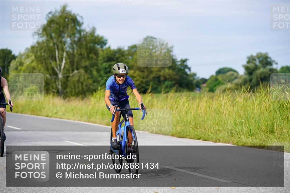 31.08.2025 - Elbe Triathlon Hamburg Michael Burmester http://msf.ph/oto/8681434 31.08.2025 10:56:36 Radfahren 772, 1250, 1366, 1374, 1406, 1407, 1409, 1474, 1475 meine-sportfotos.de