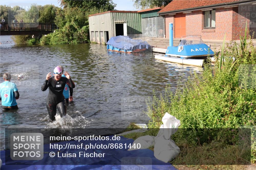 31.08.2025 - Elbe Triathlon Hamburg Luisa Fischer http://msf.ph/oto/8681440 31.08.2025 09:32:22 Schwimmen 803, 808, 826, 911 meine-sportfotos.de