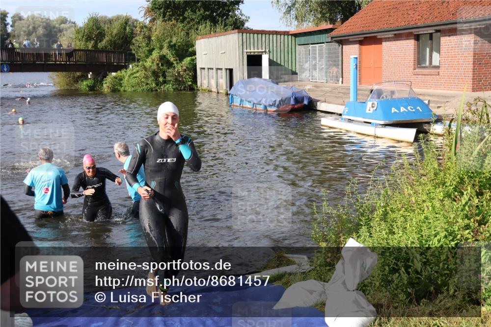 31.08.2025 - Elbe Triathlon Hamburg Luisa Fischer http://msf.ph/oto/8681457 31.08.2025 09:32:35 Schwimmen 786, 909 meine-sportfotos.de