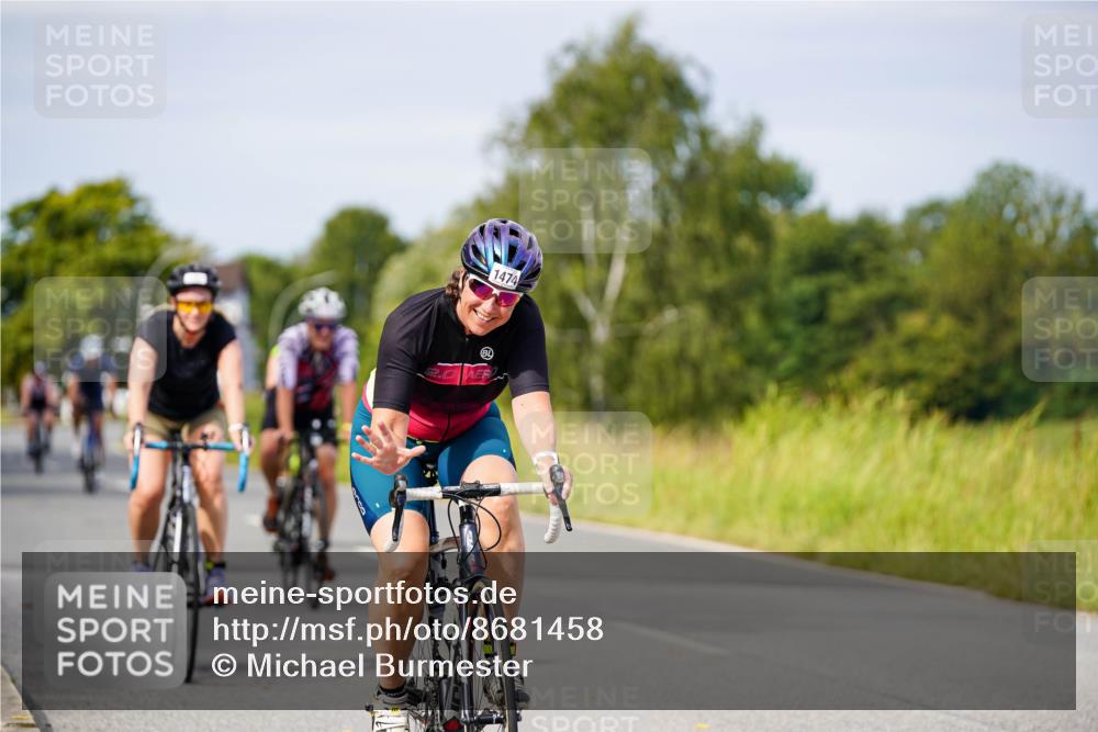 31.08.2025 - Elbe Triathlon Hamburg Michael Burmester http://msf.ph/oto/8681458 31.08.2025 10:56:41 Radfahren 772, 1166, 1250, 1301, 1407, 1430, 1474, 1475 meine-sportfotos.de