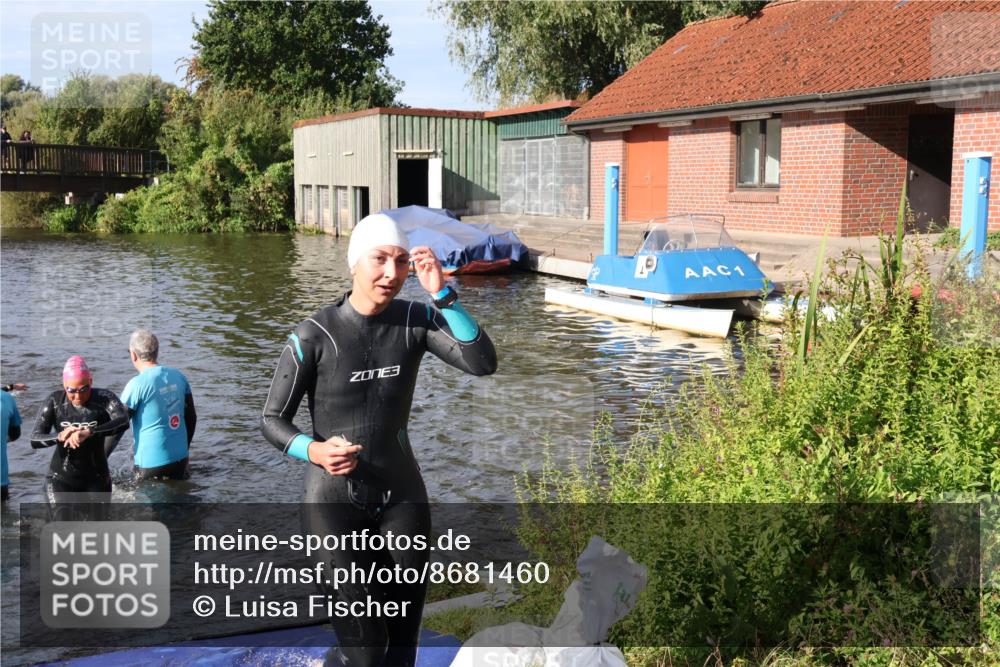 31.08.2025 - Elbe Triathlon Hamburg Luisa Fischer http://msf.ph/oto/8681460 31.08.2025 09:32:36 Schwimmen 786, 909 meine-sportfotos.de