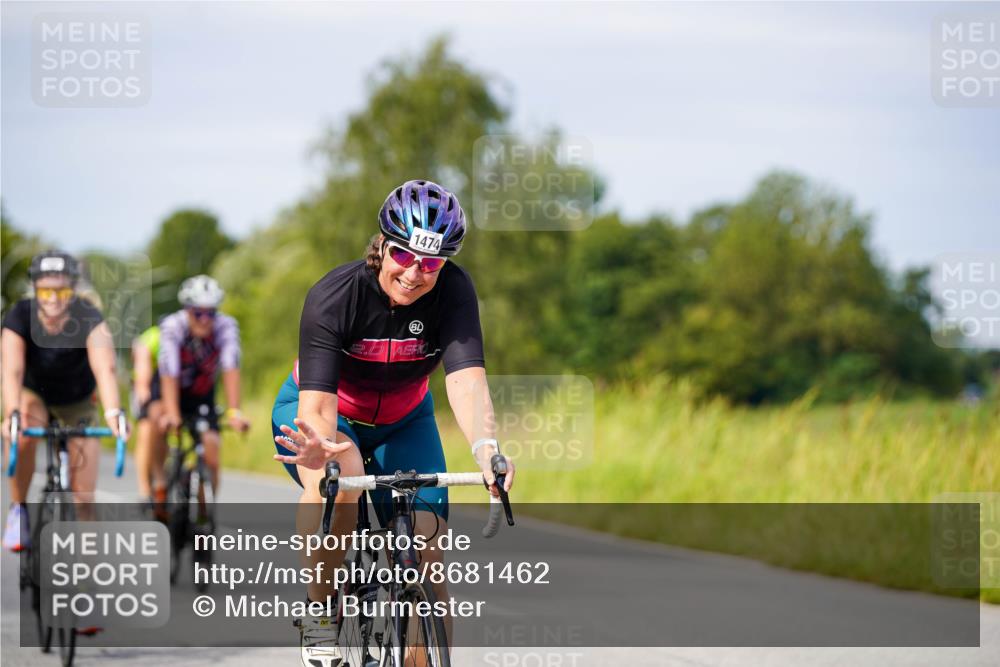 31.08.2025 - Elbe Triathlon Hamburg Michael Burmester http://msf.ph/oto/8681462 31.08.2025 10:56:41 Radfahren 772, 1166, 1250, 1301, 1407, 1430, 1474, 1475 meine-sportfotos.de