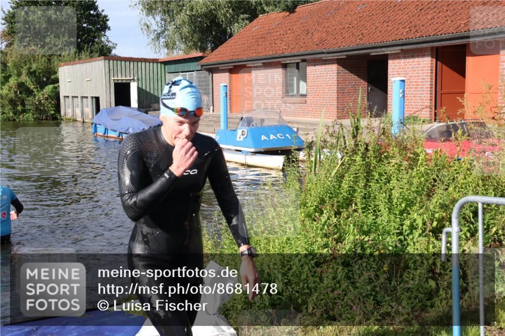 31.08.2025 - Elbe Triathlon Hamburg Luisa Fischer http://msf.ph/oto/8681478 31.08.2025 09:32:47 Schwimmen 896 meine-sportfotos.de