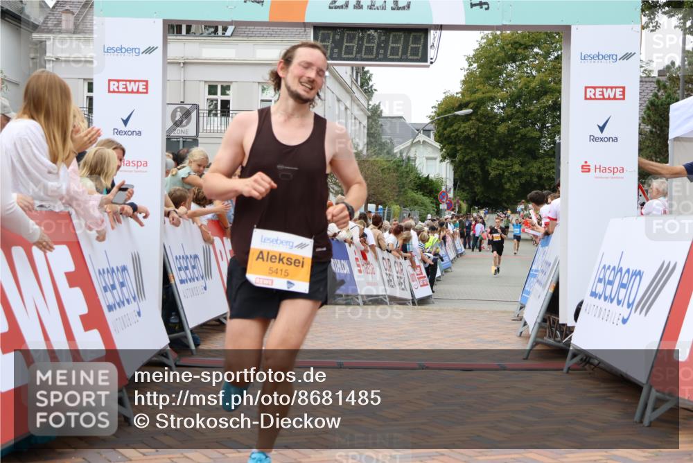 31.08.2025 - 21. Blankeneser Heldenlauf Strokosch-Dieckow http://msf.ph/oto/8681485 31.08.2025 12:06:21 Ziel 5415, 4167 meine-sportfotos.de