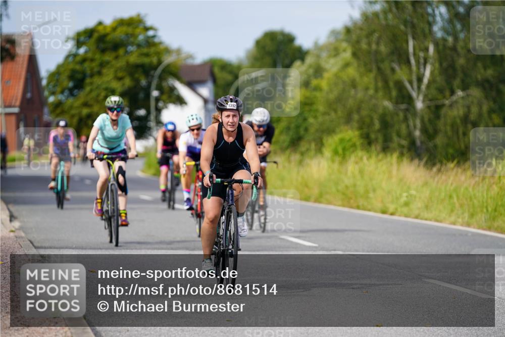 31.08.2025 - Elbe Triathlon Hamburg Michael Burmester http://msf.ph/oto/8681514 31.08.2025 10:56:59 Radfahren 1305, 1361, 1392, 1414, 1450, 1458 meine-sportfotos.de