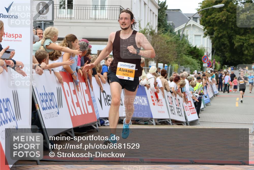 31.08.2025 - 21. Blankeneser Heldenlauf Strokosch-Dieckow http://msf.ph/oto/8681529 31.08.2025 12:06:20 Ziel 5415, 4167 meine-sportfotos.de