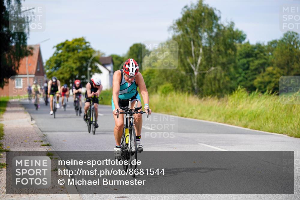 31.08.2025 - Elbe Triathlon Hamburg Michael Burmester http://msf.ph/oto/8681544 31.08.2025 10:57:10 Radfahren 1297, 1323, 1357, 1504, 1601, 1614 meine-sportfotos.de