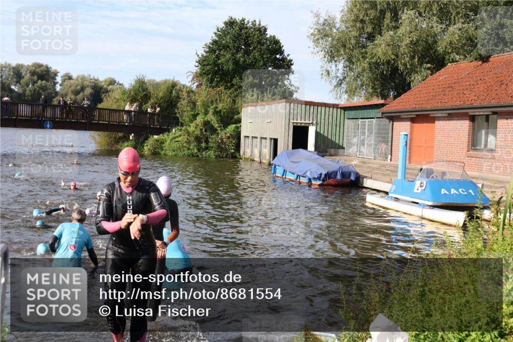 31.08.2025 - Elbe Triathlon Hamburg Luisa Fischer http://msf.ph/oto/8681554 31.08.2025 09:34:02 Schwimmen 842, 844, 859, 868, 906 meine-sportfotos.de