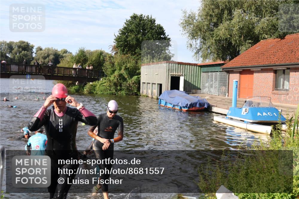 31.08.2025 - Elbe Triathlon Hamburg Luisa Fischer http://msf.ph/oto/8681557 31.08.2025 09:34:03 Schwimmen 842, 844, 859, 868, 906 meine-sportfotos.de