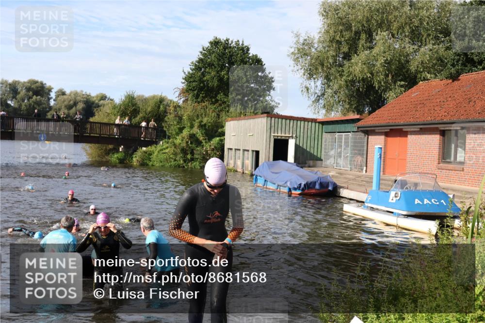 31.08.2025 - Elbe Triathlon Hamburg Luisa Fischer http://msf.ph/oto/8681568 31.08.2025 09:34:05 Schwimmen 842, 844, 859, 868, 906 meine-sportfotos.de