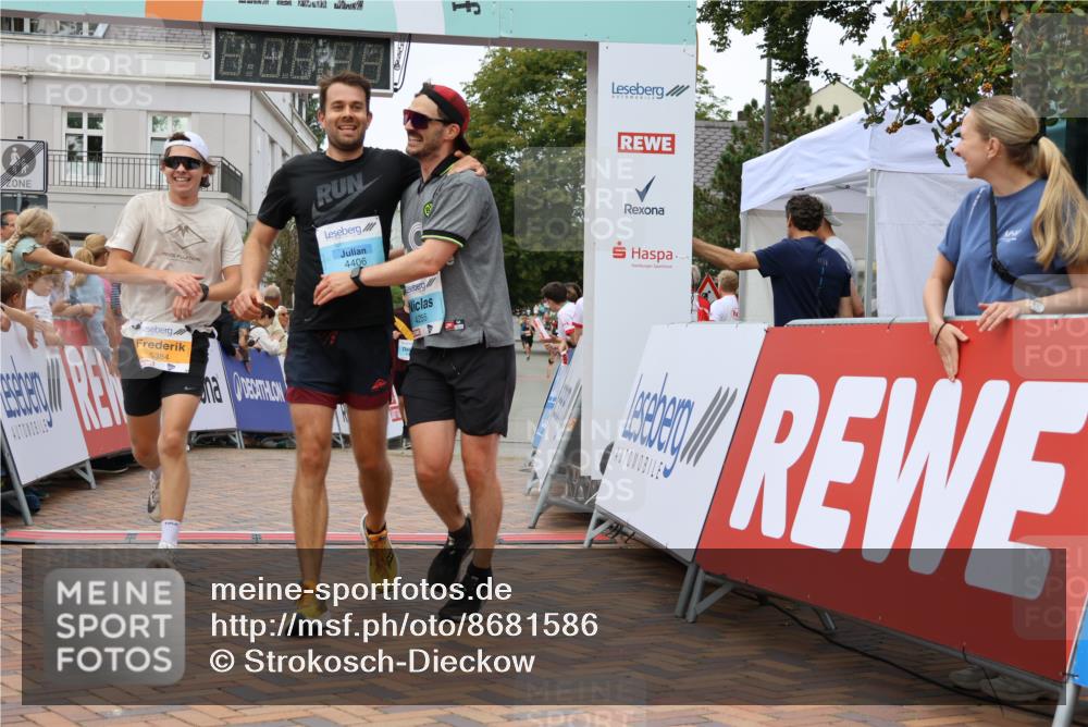 31.08.2025 - 21. Blankeneser Heldenlauf Strokosch-Dieckow http://msf.ph/oto/8681586 31.08.2025 12:06:12 Ziel 5715, 5384, 4406, 4255, 4167 meine-sportfotos.de