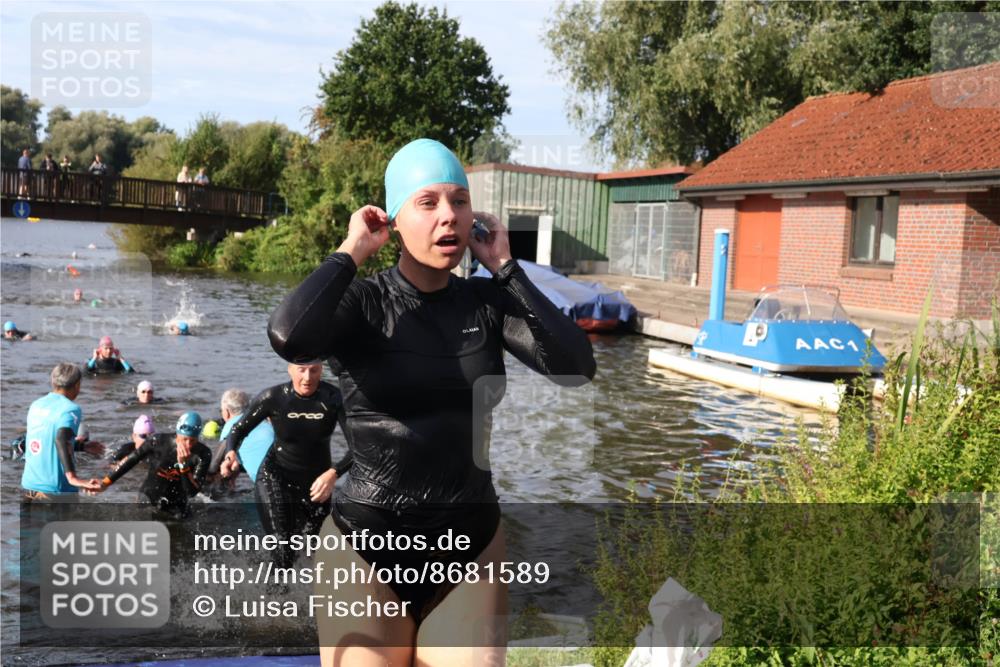 31.08.2025 - Elbe Triathlon Hamburg Luisa Fischer http://msf.ph/oto/8681589 31.08.2025 09:34:10 Schwimmen 816, 828, 842, 844, 859, 868, 878, 915 meine-sportfotos.de