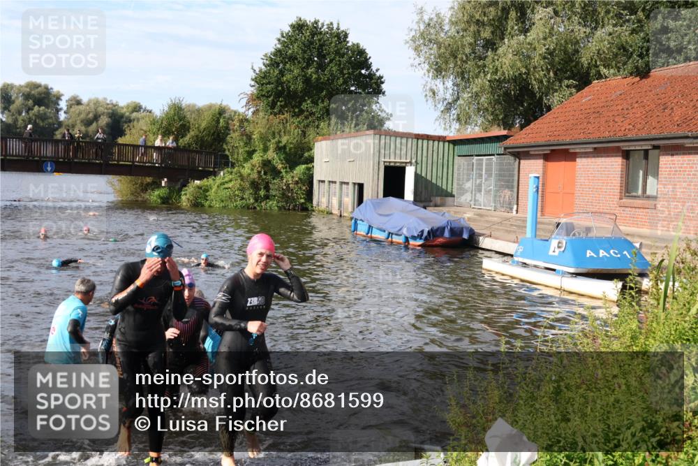 31.08.2025 - Elbe Triathlon Hamburg Luisa Fischer http://msf.ph/oto/8681599 31.08.2025 09:34:15 Schwimmen 777, 816, 828, 859, 878, 901, 915, 920 meine-sportfotos.de