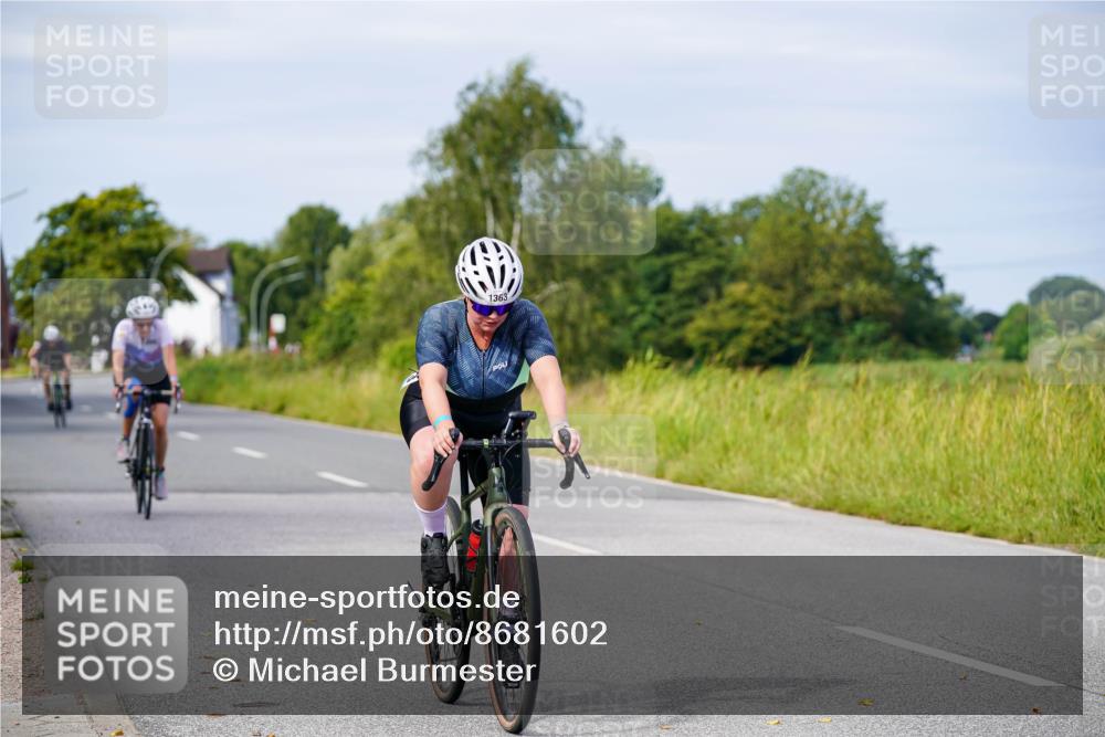 31.08.2025 - Elbe Triathlon Hamburg Michael Burmester http://msf.ph/oto/8681602 31.08.2025 10:57:18 Radfahren 1321, 1357, 1363, 1457, 1614 meine-sportfotos.de