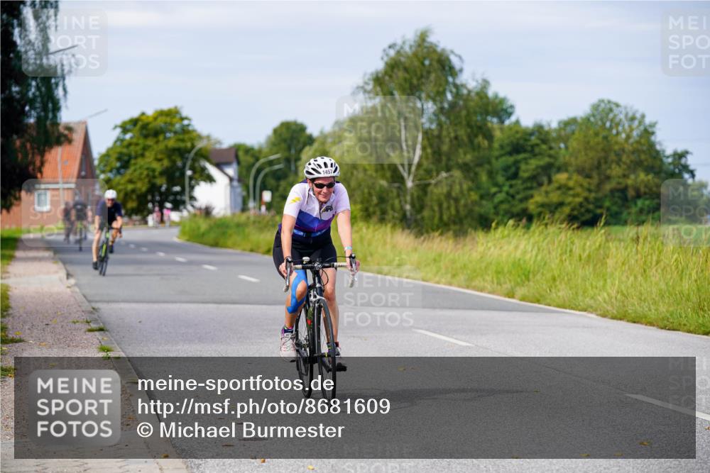 31.08.2025 - Elbe Triathlon Hamburg Michael Burmester http://msf.ph/oto/8681609 31.08.2025 10:57:20 Radfahren 1312, 1321, 1357, 1363, 1457 meine-sportfotos.de