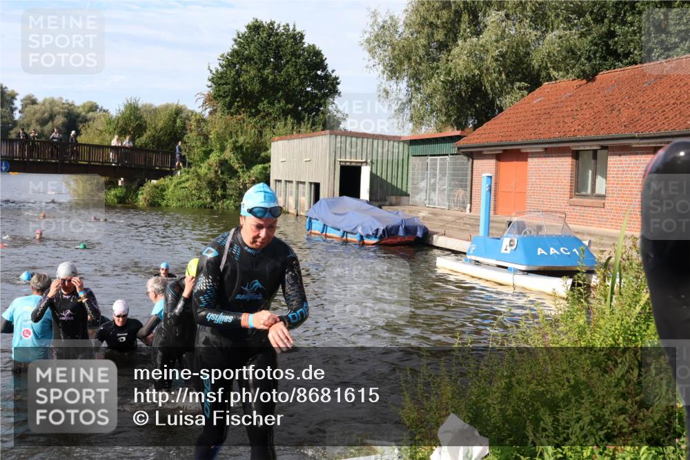 31.08.2025 - Elbe Triathlon Hamburg Luisa Fischer http://msf.ph/oto/8681615 31.08.2025 09:34:18 Schwimmen 777, 816, 820, 828, 878, 901, 915, 920 meine-sportfotos.de