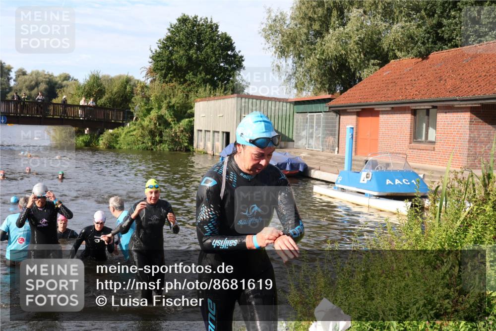 31.08.2025 - Elbe Triathlon Hamburg Luisa Fischer http://msf.ph/oto/8681619 31.08.2025 09:34:19 Schwimmen 777, 816, 820, 828, 878, 901, 915, 920 meine-sportfotos.de