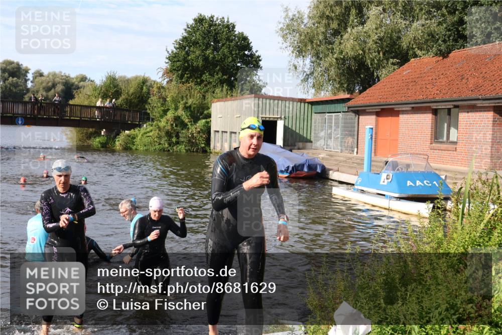 31.08.2025 - Elbe Triathlon Hamburg Luisa Fischer http://msf.ph/oto/8681629 31.08.2025 09:34:21 Schwimmen 777, 820, 828, 878, 901, 915, 920 meine-sportfotos.de
