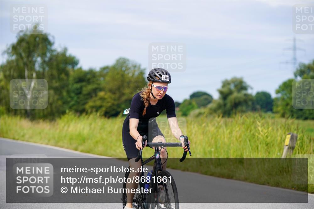 31.08.2025 - Elbe Triathlon Hamburg Michael Burmester http://msf.ph/oto/8681661 31.08.2025 10:57:31 Radfahren 1345, 1377, 1405, 1463 meine-sportfotos.de